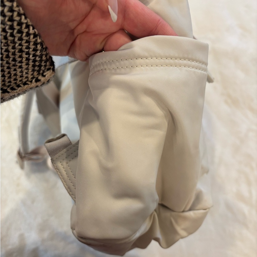 Lululemon Cream Backpack - Picture 4 of 11
